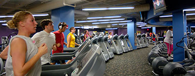 photo of students using treadmills in the fitness center