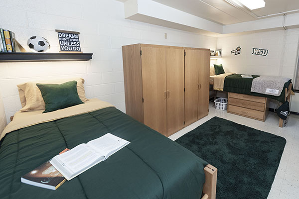 photo of a double room in hamilton hall