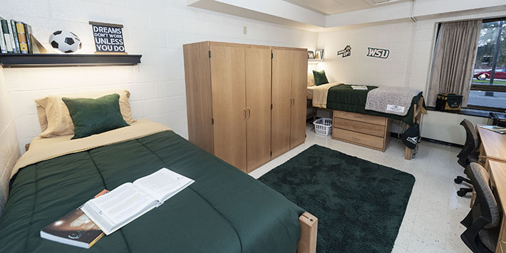 photo of a double room in hamilton hall