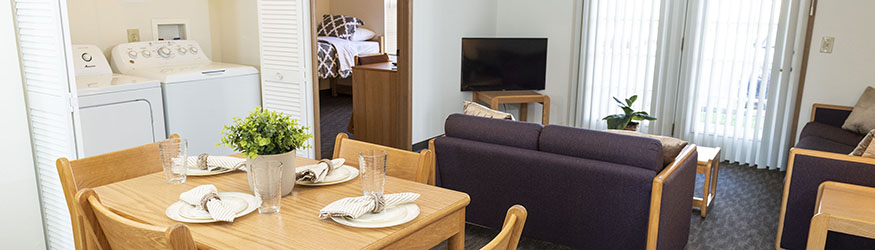 photo of the dining and living room in a university park apartment