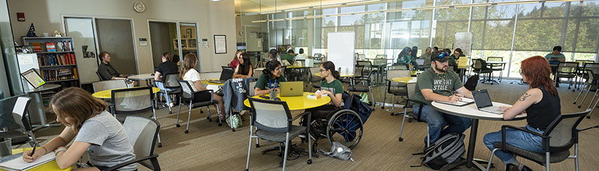 photo of students in the student success center