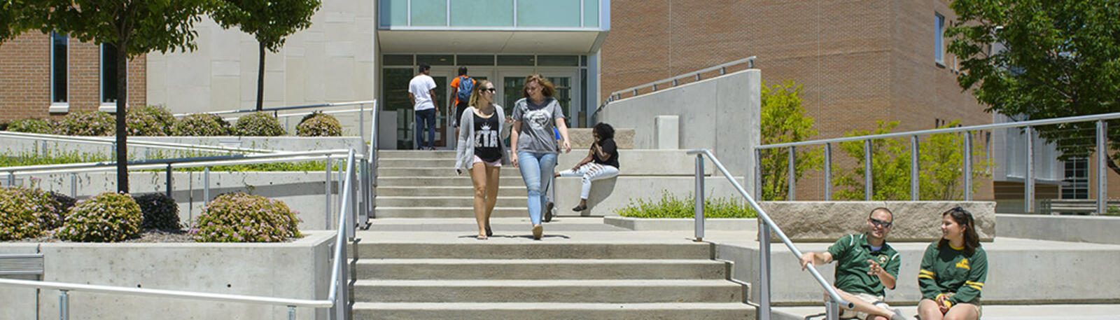 photo of students at the student success center