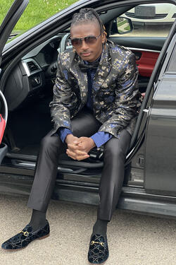 photo of Da-Vee Abinojar