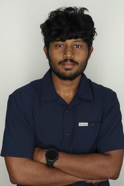 headshot of peer mentor Keerthan