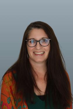 headshot of Christine Junker