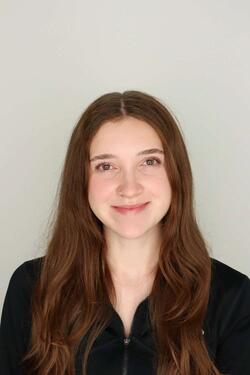 Hannah Littel headshot
