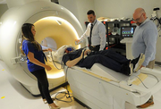 Researchers demonstrate WSU's MRI machine
